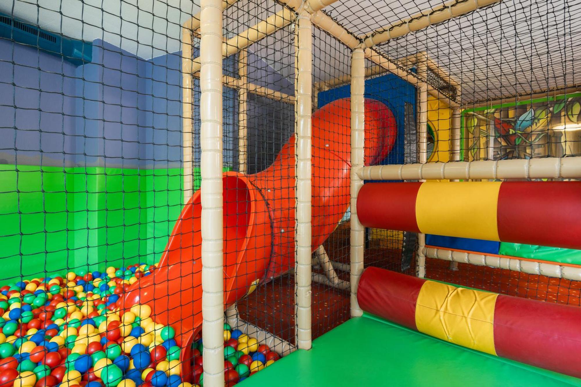 Neueroeffnung Miaflor Familien- & Aktivresort Рід-ім-Оберіннталь Екстер'єр фото