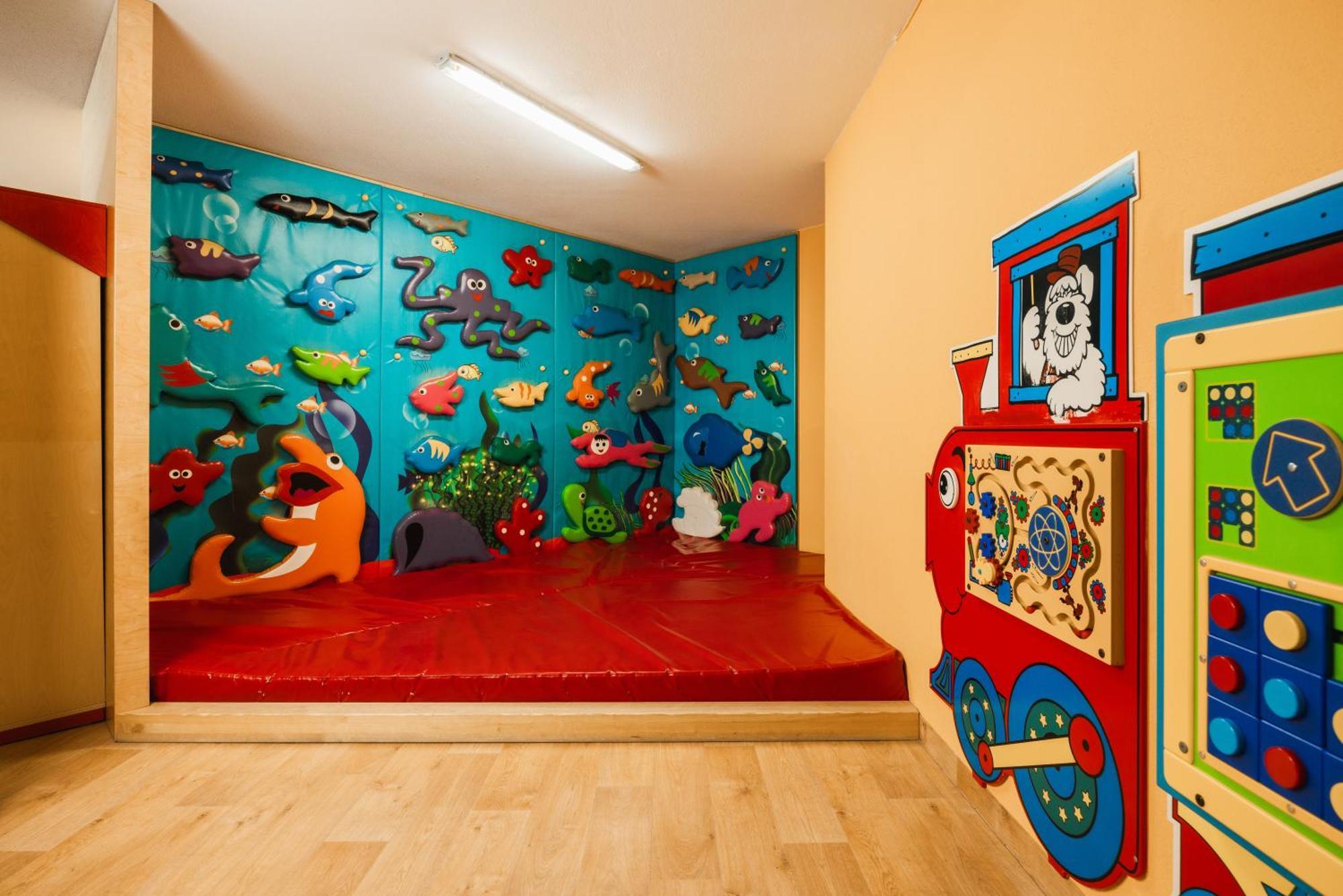 Neueroeffnung Miaflor Familien- & Aktivresort Рід-ім-Оберіннталь Екстер'єр фото
